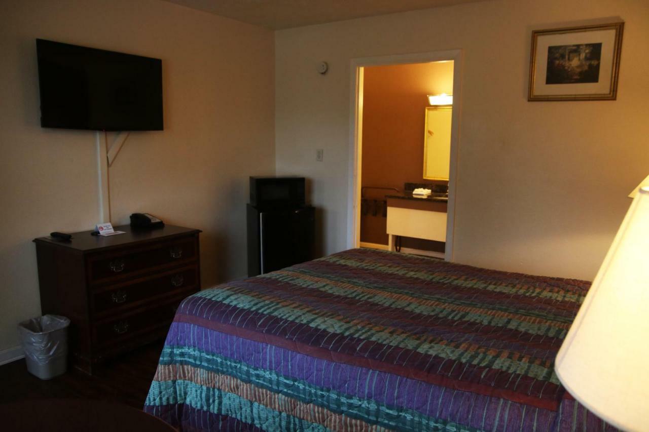 Imperial Inn Grand Blanc Buitenkant foto